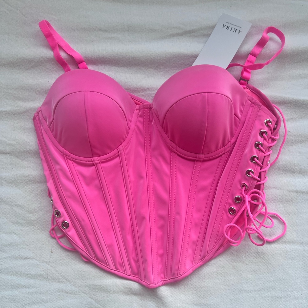 Akira BOUNCE BACK CORSET IN PINK